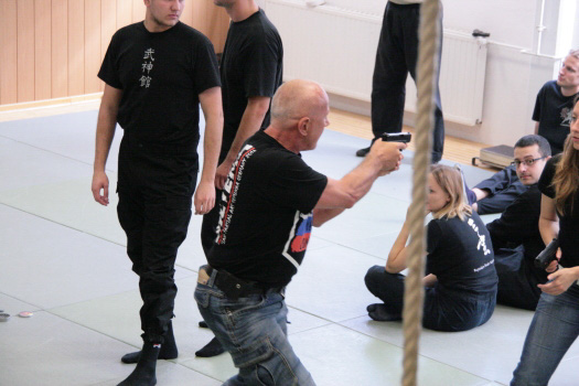 %_tempFileNamenst064%